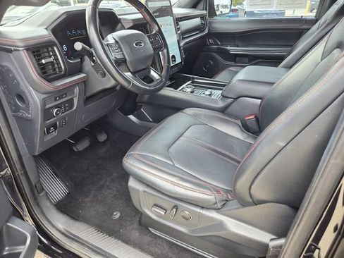 Used 2022 Ford Expedition Limited AWD/4WD image 3
