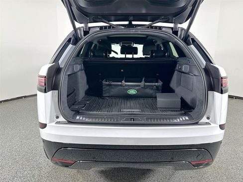 Certified 2026 Land Rover Range Rover Velar Dynamic SE AWD/4WD image 19
