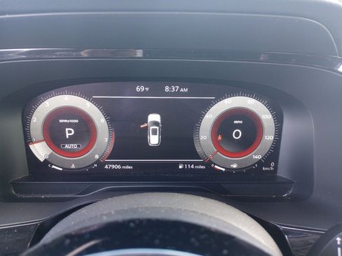 Used 2023 Nissan Pathfinder Platinum w/ Cargo Package AWD/4WD image 13