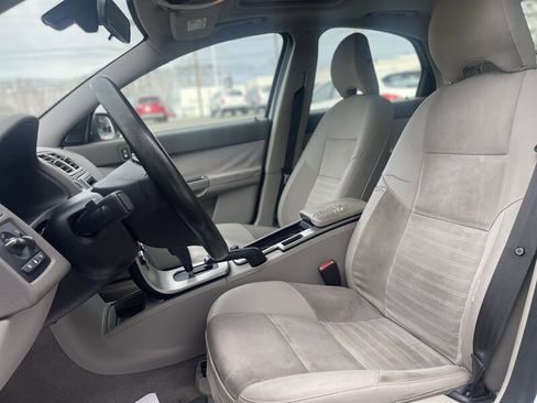 Used 2009 Volvo S40 2.4i image 14