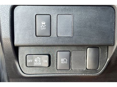 Used 2022 Toyota Tacoma SR5 RWD image 37
