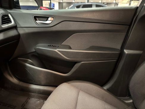 Used 2019 Hyundai Accent Limited image 22