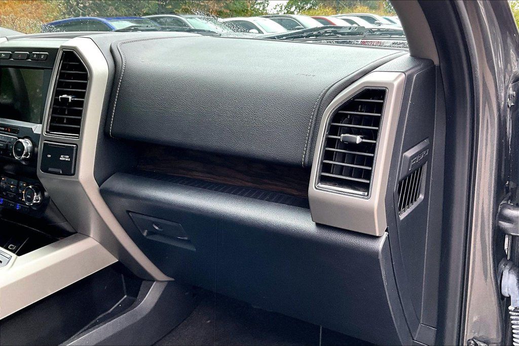 Used 2020 Ford F150 Lariat RWD image 19