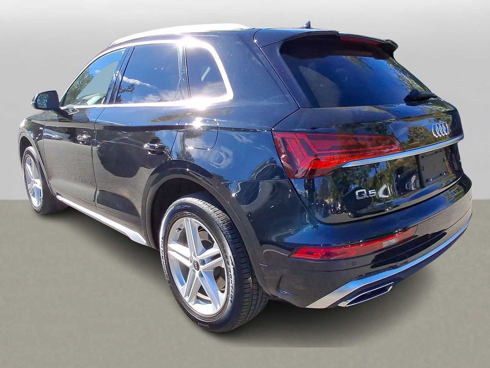 Certified 2024 Audi Q5 e Premium AWD/4WD image 28