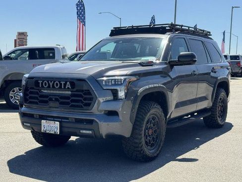 Used 2023 Toyota Sequoia TRD Pro AWD/4WD image 4