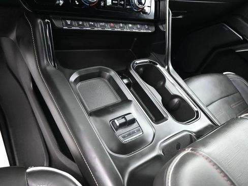 Used 2025 GMC Sierra 2500 AT4X image 23