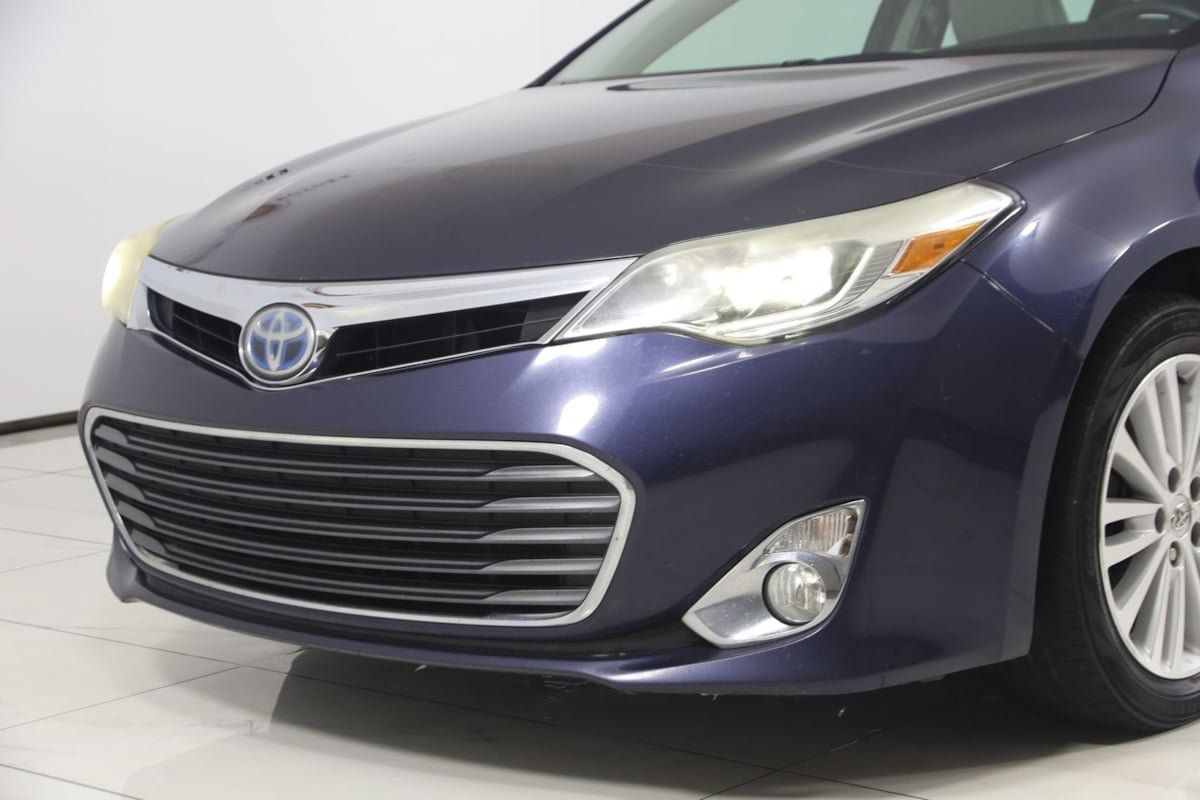 Used 2014 Toyota Avalon Limited w/ Technology Package FWD image 42