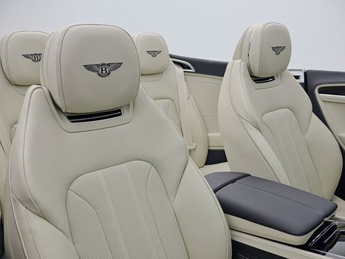 New 2026 Bentley Continental GTC image 46