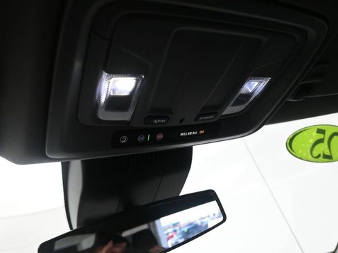 Used 2025 Chevrolet Silverado 1500 LT image 36