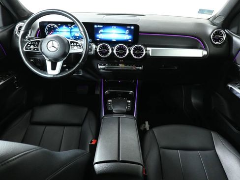 Certified 2022 Mercedes-Benz GLB 250 4MATIC image 4