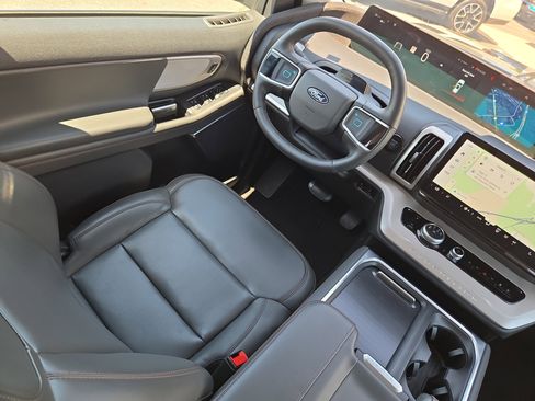Certified 2025 Ford Expedition Max Active AWD/4WD image 22
