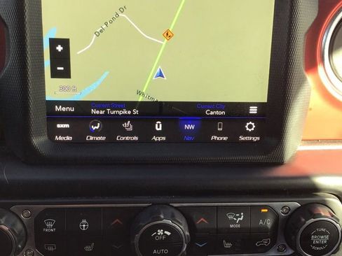 Used 2022 Jeep Gladiator Rubicon w/ LED Lighting Group image 11