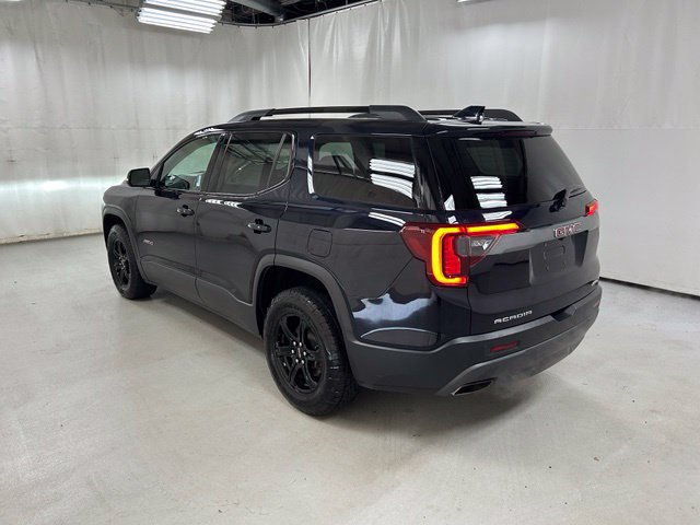 Used 2022 GMC Acadia AT4 w/ Technology Package AWD/4WD image 7