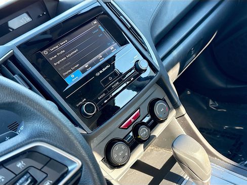 Used 2018 Subaru Impreza 2.0i Premium image 26