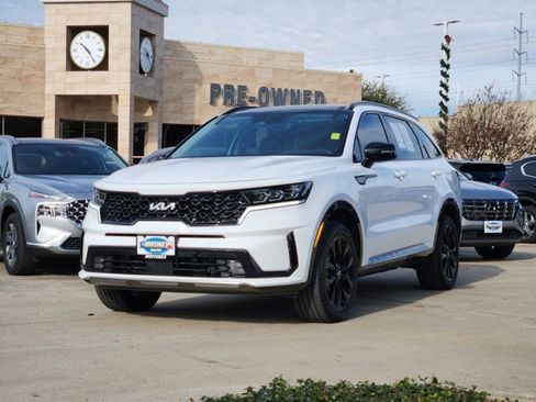 Certified 2023 Kia Sorento SX image 3