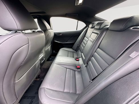 Used 2023 Lexus IS 500 image 34