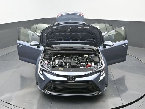Used 2026 Toyota Corolla LE image 32
