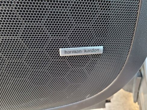 Used 2022 Subaru Ascent Limited w/ Technology Package image 23