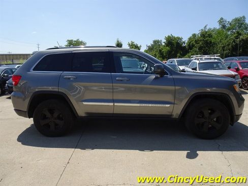 Used 2013 Jeep Grand Cherokee Laredo AWD/4WD image 6