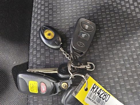 Used 2007 Hyundai Accent GS image 26