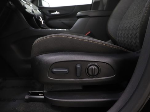 Used 2024 Chevrolet Equinox LT image 22