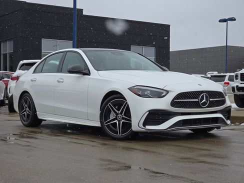 Used 2023 Mercedes-Benz C 300 4MATIC Sedan image 2