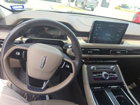 Used 2024 Lincoln Aviator Reserve w/ Equipment Group 201A AWD/4WD image 8