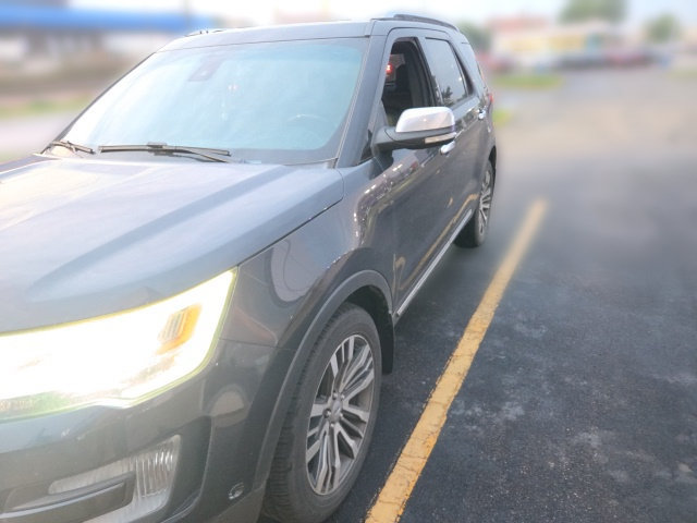 Used 2017 Ford Explorer Platinum AWD/4WD image 37