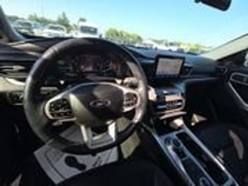 Used 2023 Ford Explorer XLT w/ Equipment Group 202A AWD/4WD image 11