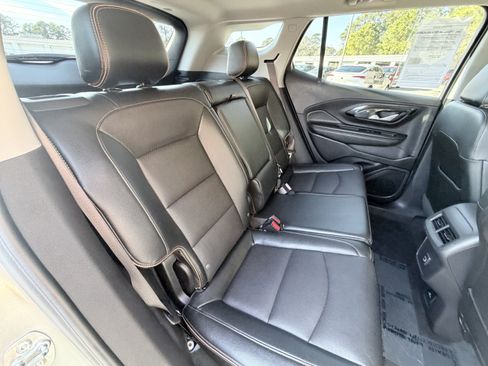 Used 2024 GMC Terrain AT4 image 18