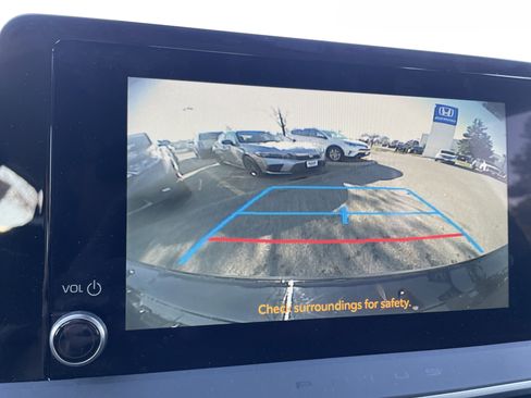 Used 2025 Toyota Prius LE image 23