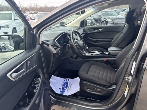 Used 2018 Ford Edge SEL image 9