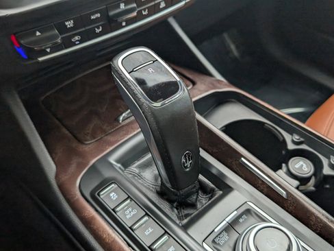 Used 2022 Maserati Levante Modena image 25