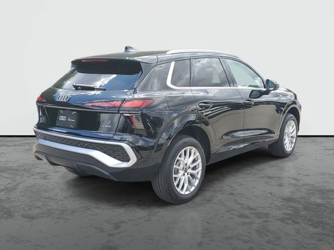New 2026 Audi Q3 quattro 2.0T AWD/4WD image 4