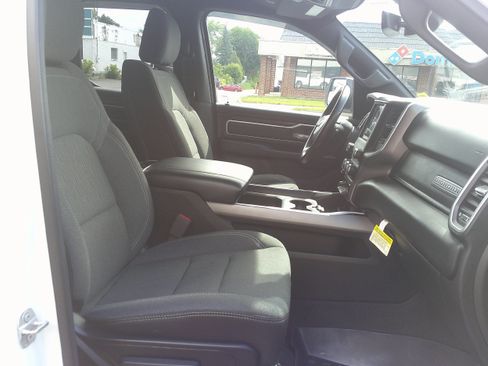 Used 2020 RAM 1500 Big Horn AWD/4WD image 28