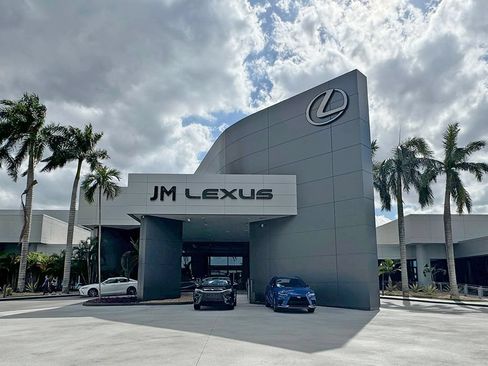 Used 2025 Lexus ES 350 w/ Premium Package FWD image 12