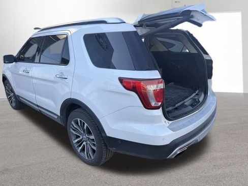 Used 2017 Ford Explorer Platinum image 42