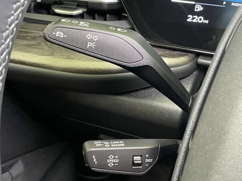 Certified 2025 Audi Q5 Premium w/ Convenience Package AWD/4WD image 39