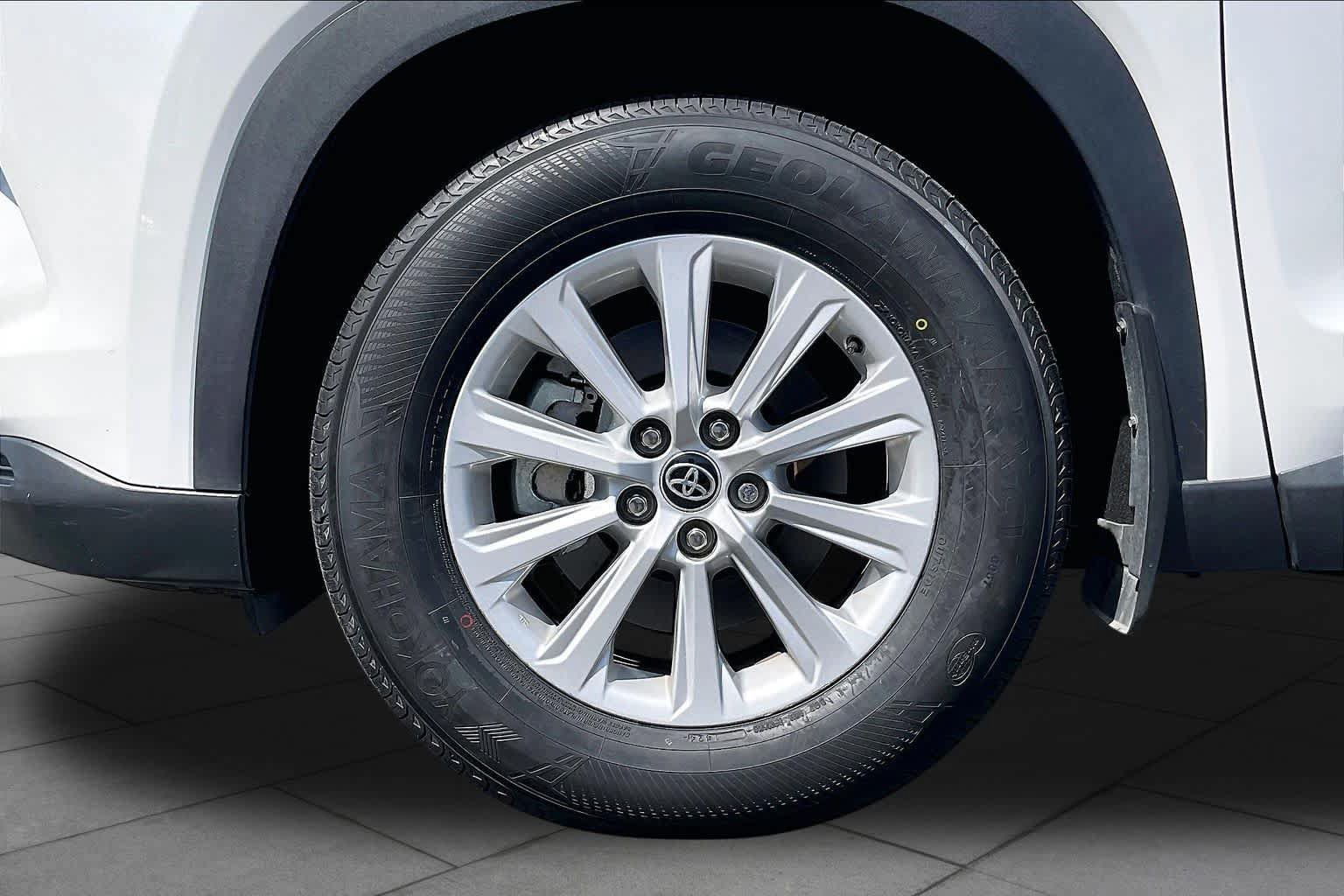 Used 2024 Toyota Grand Highlander FWD image 10