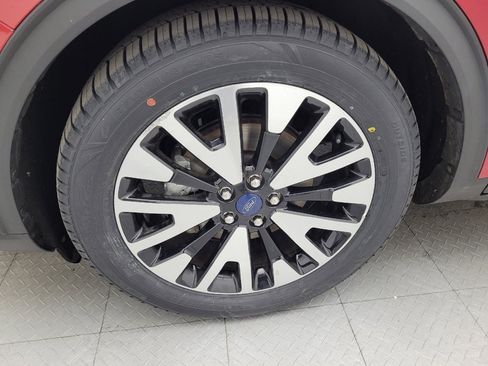 Used 2020 Ford Escape SE Sport image 31