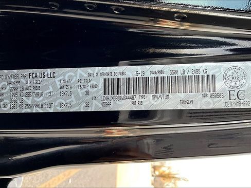 Used 2019 Jeep Wrangler Unlimited Sahara w/ Dual Top Group image 19