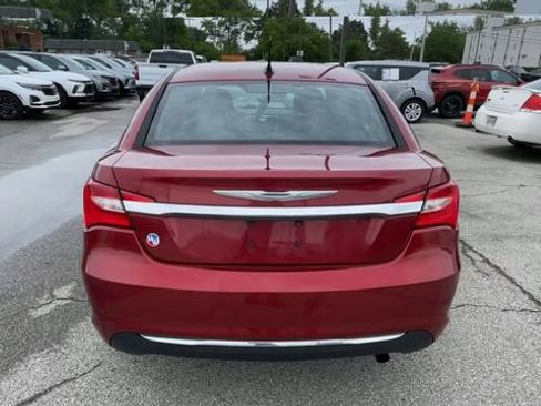 Used 2012 Chrysler 200 Touring w/ Sun/Sound Group FWD image 9