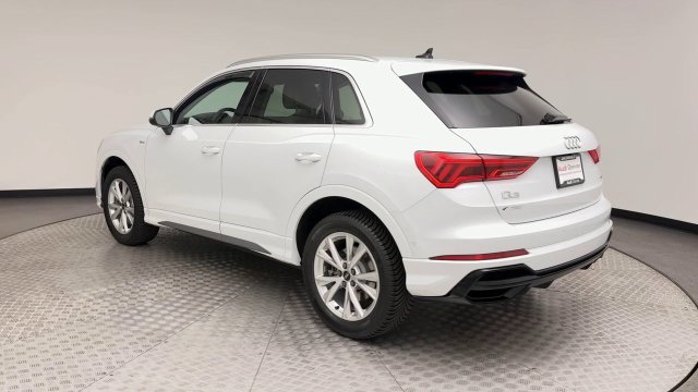 Used 2021 Audi Q3 2.0T Premium Plus w/ Premium Plus Package AWD/4WD image 4