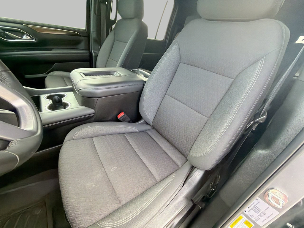 Used 2023 GMC Yukon XL SLE w/ Gmc Pro Safety Plus Package RWD image 17