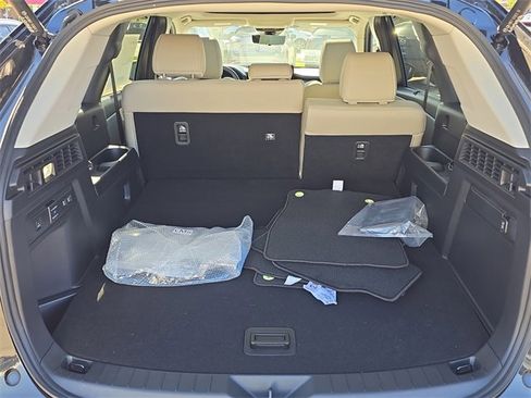 New 2025 MAZDA CX-70 Plug-In Hybrid w/ Premium Pkg image 29