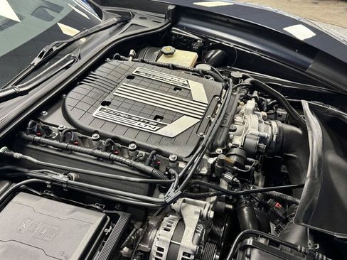 Used 2015 Chevrolet Corvette Z06 w/ 2LZ Preferred Equipment Group RWD image 24