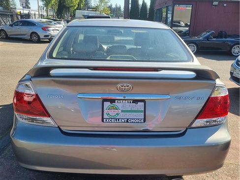 Used 2006 Toyota Camry XLE FWD image 4