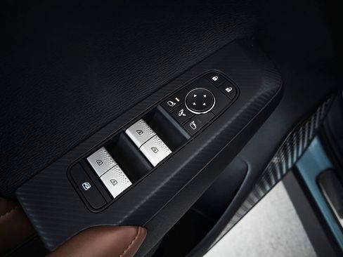 New 2026 Mitsubishi Outlander SEL FWD image 17
