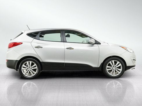 Used 2013 Hyundai Tucson Limited w/ Premium Pkg FWD image 7