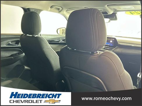 Used 2024 Chevrolet TrailBlazer LT FWD image 31